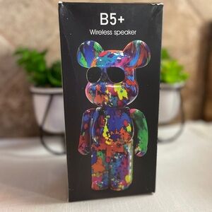 Speaker Graffiti Bear B5+ Wireless Speaker